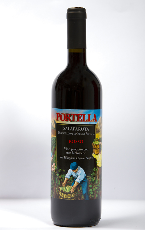 I vini bio  PORTELLA  all'enoteca  comunale di MARSALA